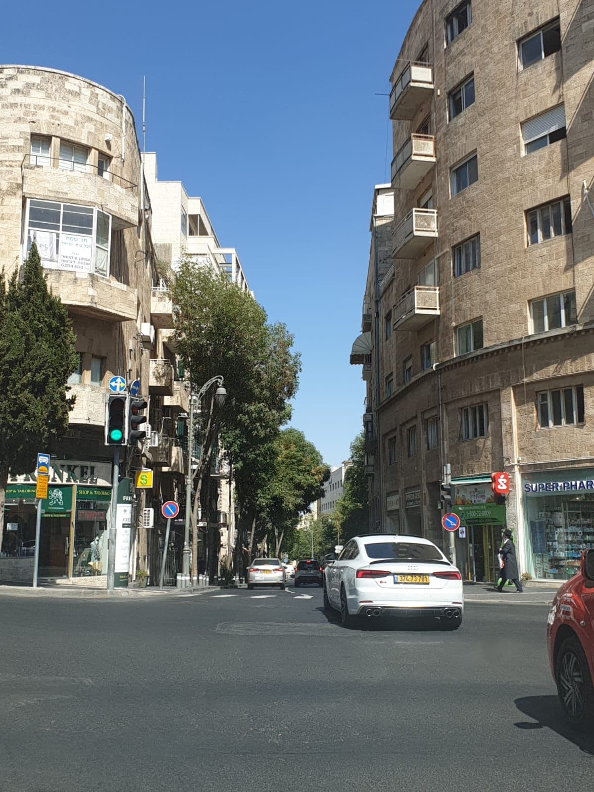 חנות 123 מ״ר, תמונה 2