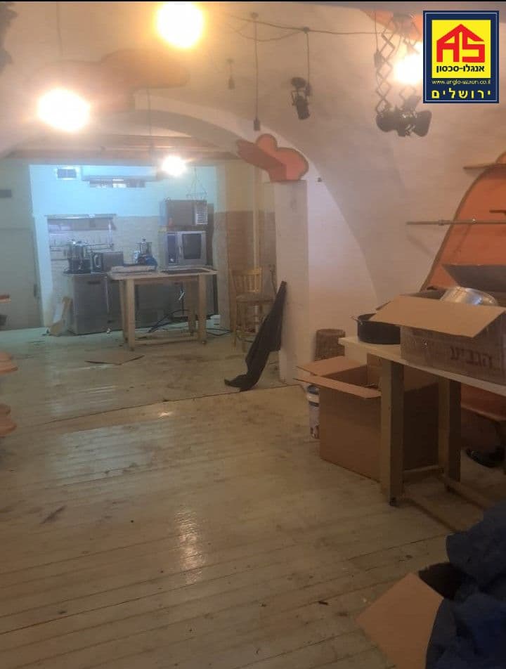 חנות 110 מ״ר, תמונה 2
