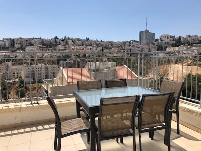 דירה 5 חדרים, תמונה 3