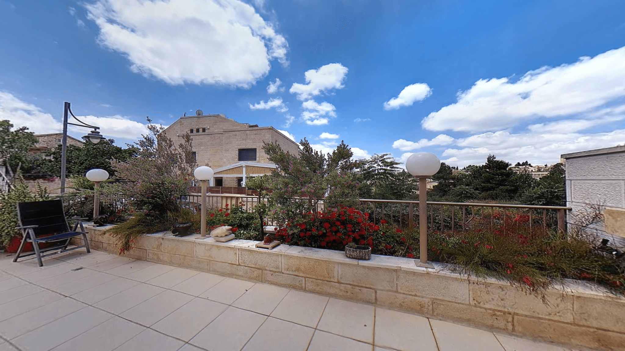 קוטג' 6 חדרים, תמונה 1