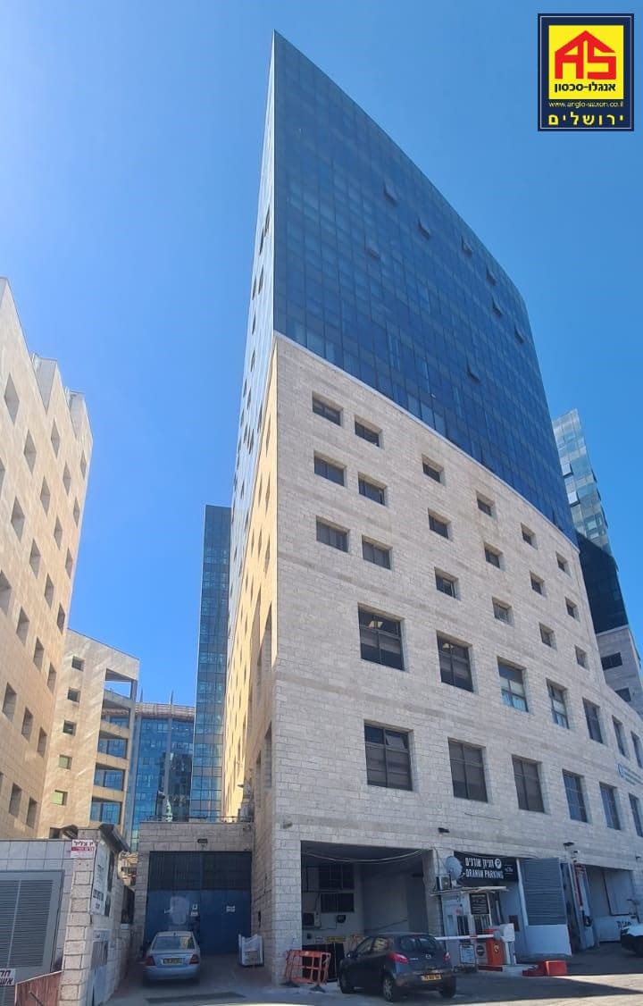 אולם/הול 700 מ״ר, ג. שאול, ירושלים