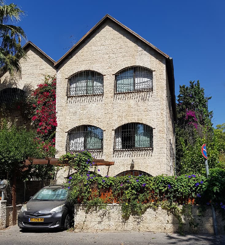קוטג' 8 חדרים, תמונה 2