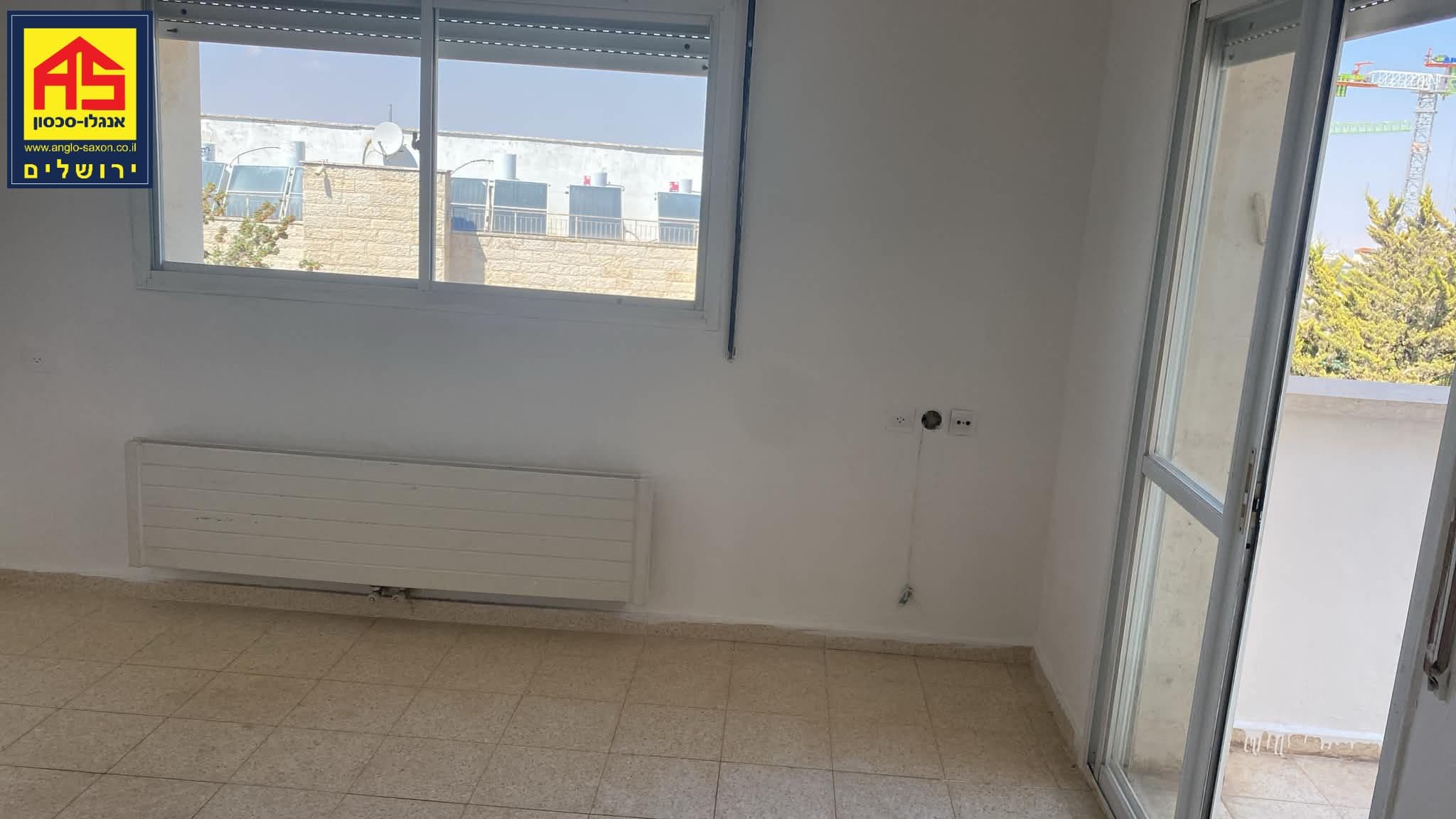 דירה 4 חדרים, תמונה 4