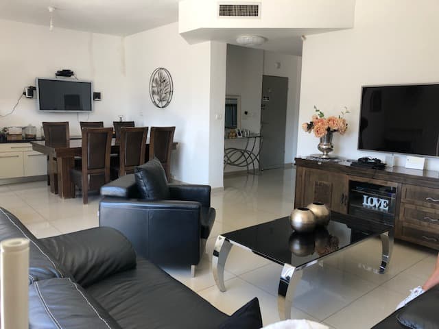 דירה 5 חדרים, תמונה 4