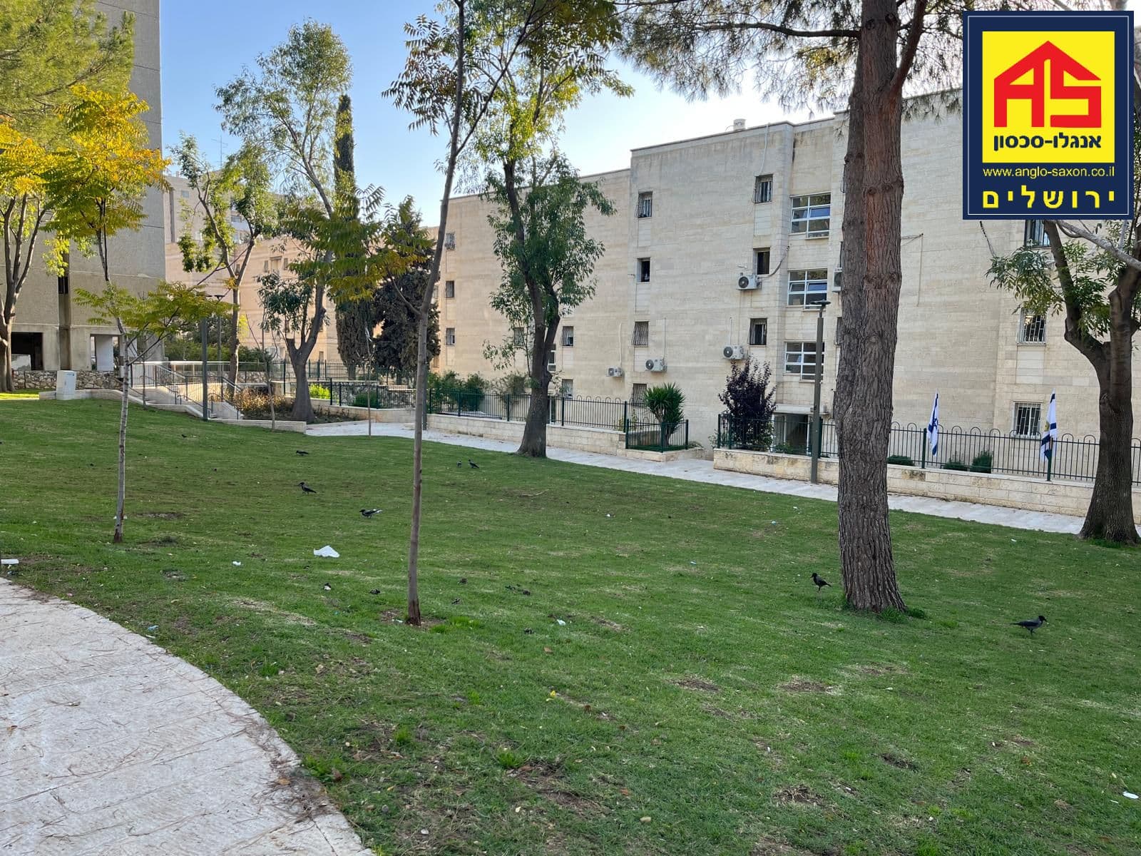דירה 4 חדרים, תמונה 2