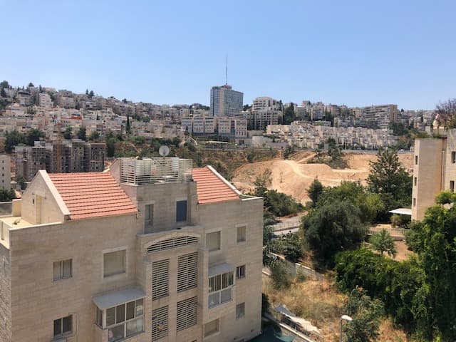 דירה 5 חדרים, תמונה 2