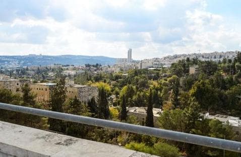 דירת גג 5 חדרים, תמונה 2