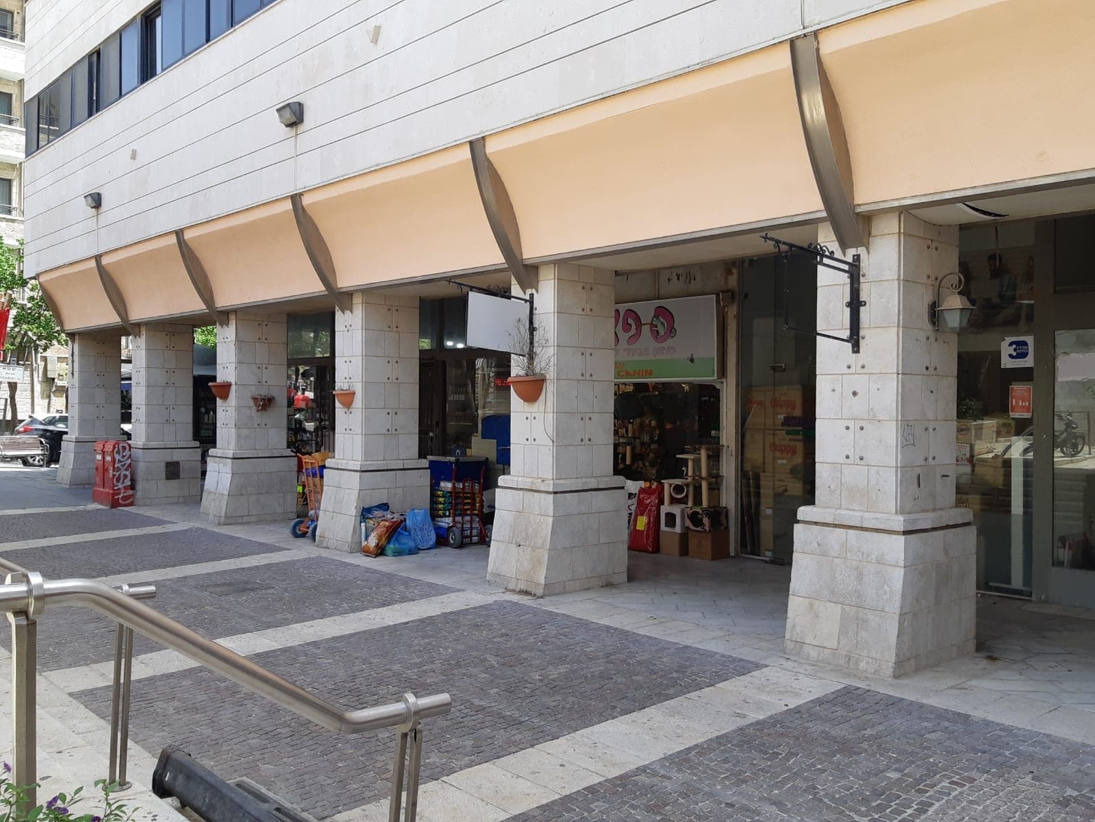 חנות 35 מ״ר, תמונה 4