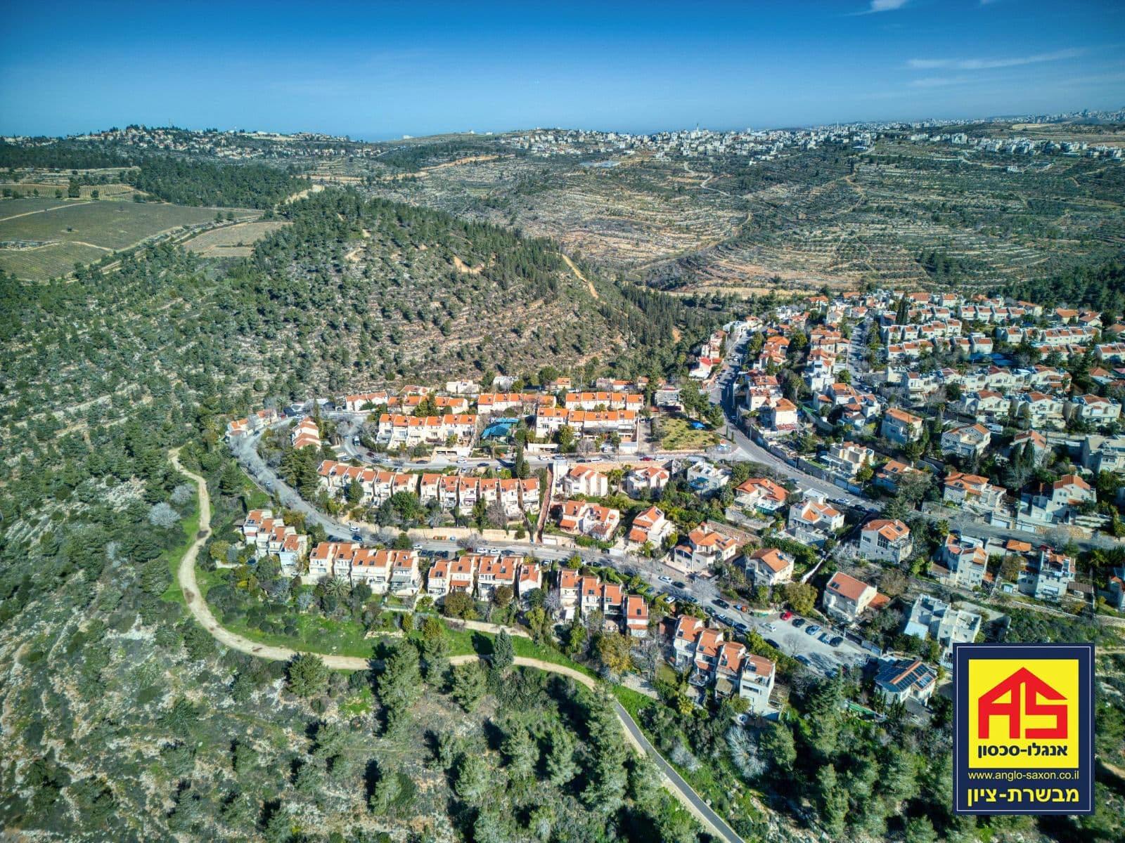 קוטג' 8 חדרים, הסנונית, מבשרת ציון