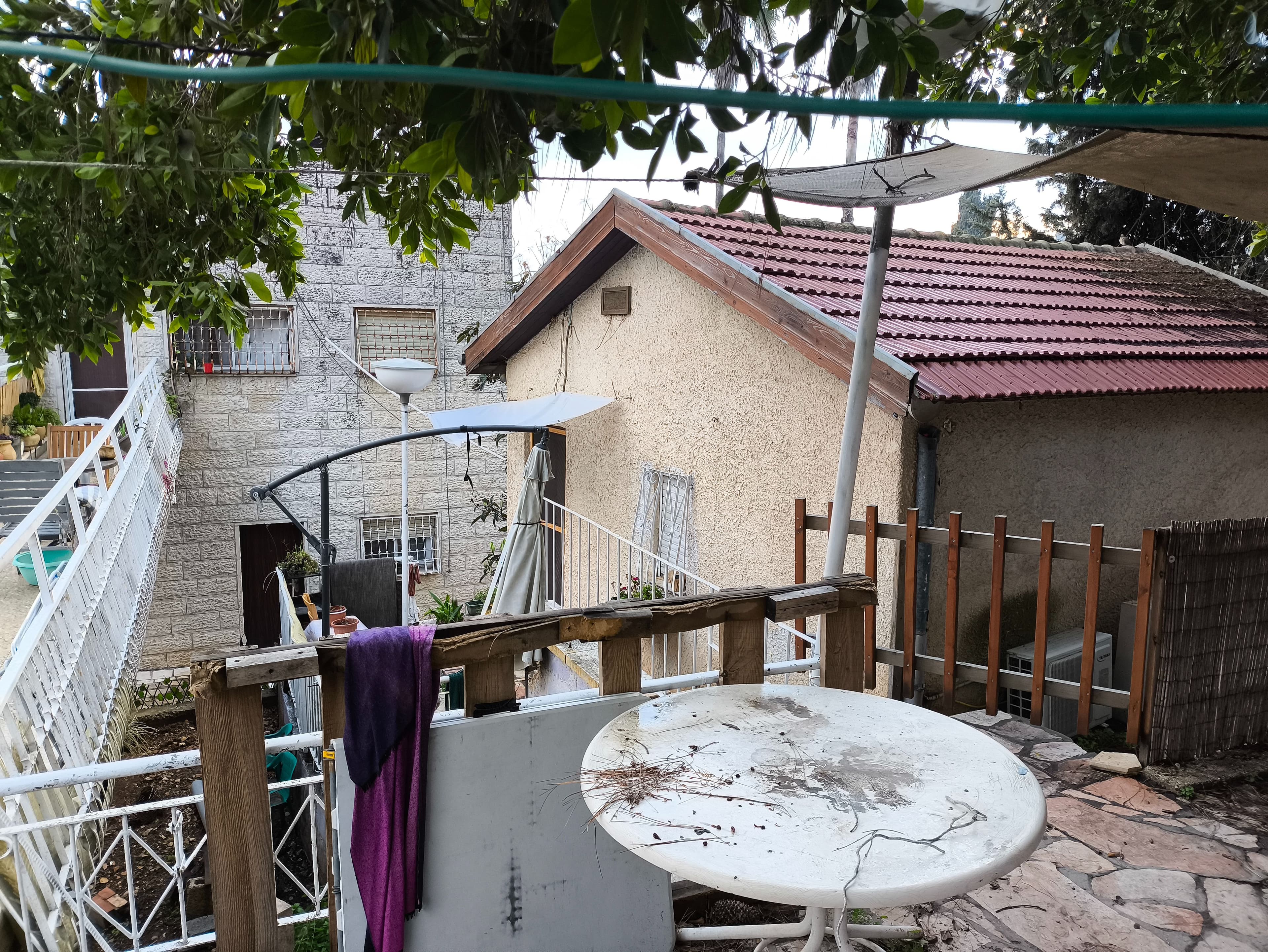 מגרש, תמונה 4