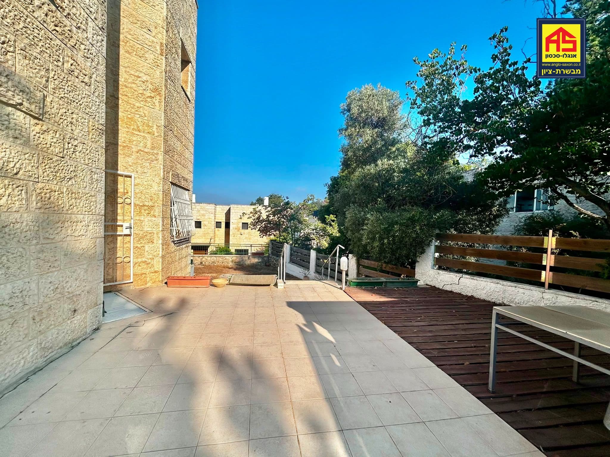 בית 7 חדרים, תמונה 3