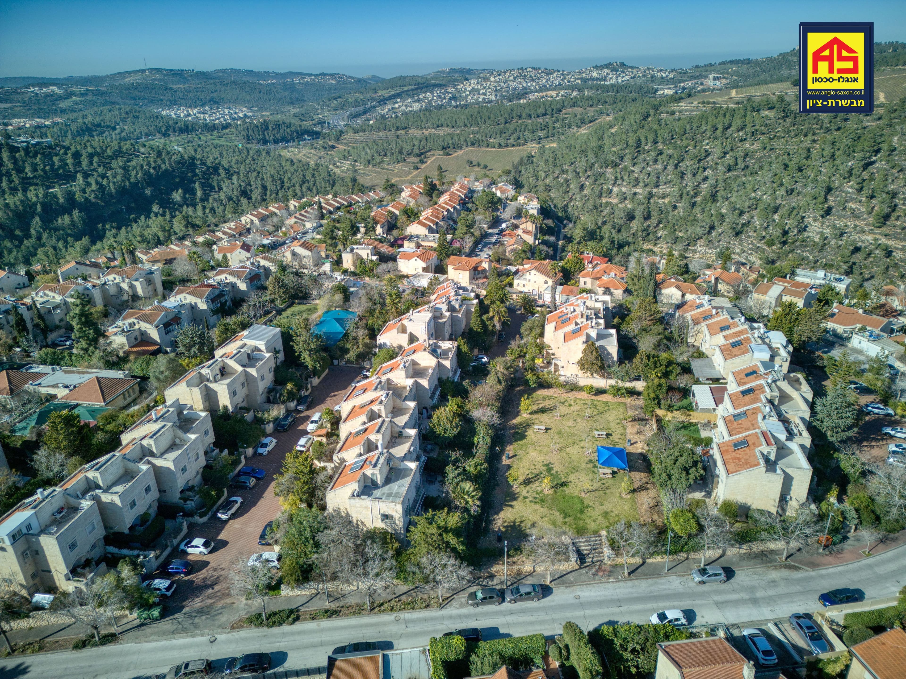 קוטג' 7 חדרים, תמונה 3