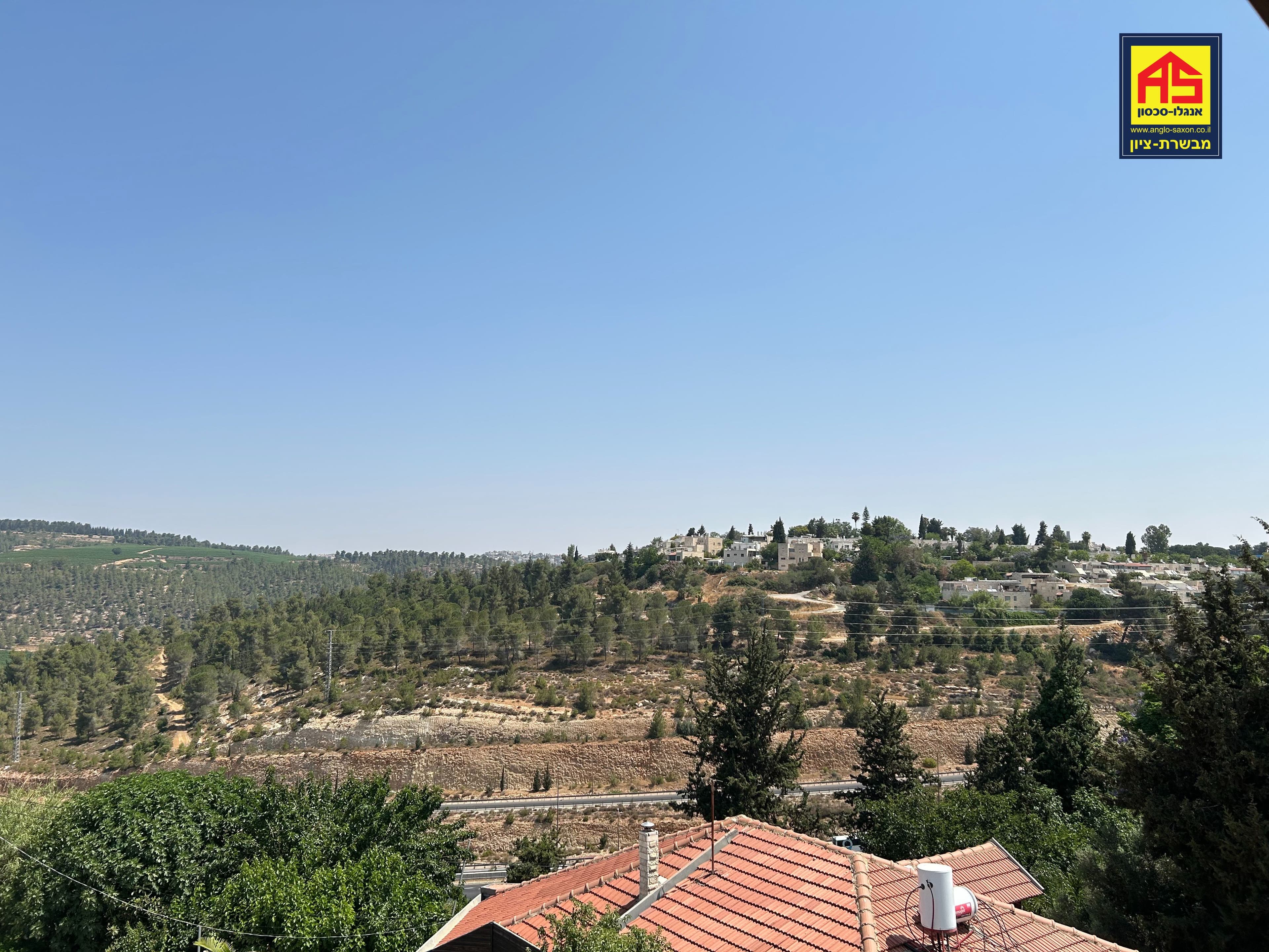 בית 8 חדרים, תמונה 2