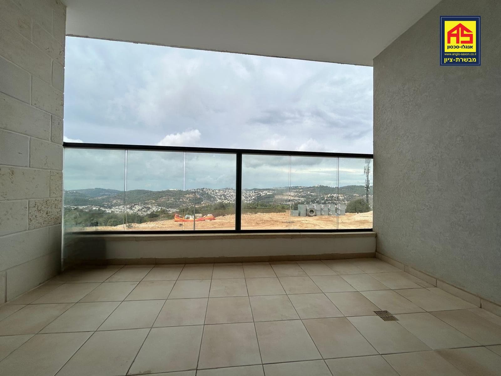 דירה 4 חדרים, תמונה 2