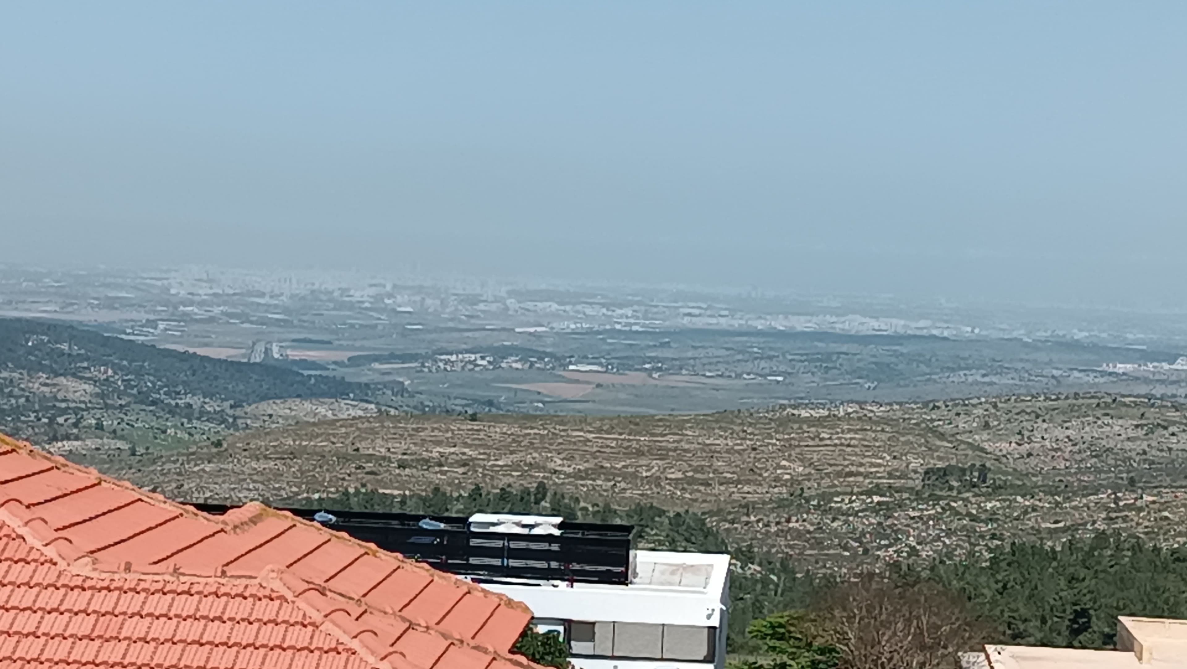 מגרש, תמונה 2