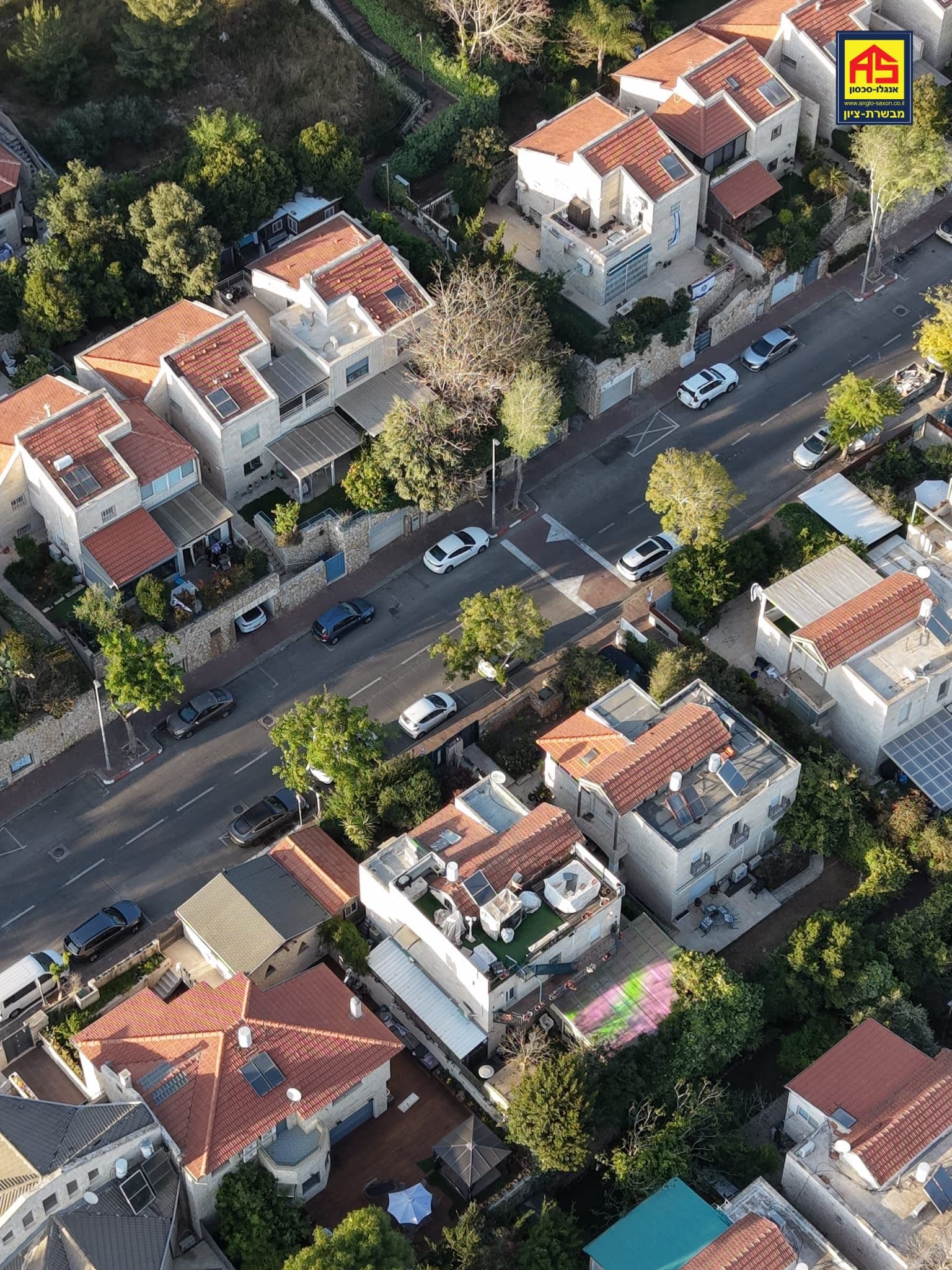 בית 6.5 חדרים, תמונה 2