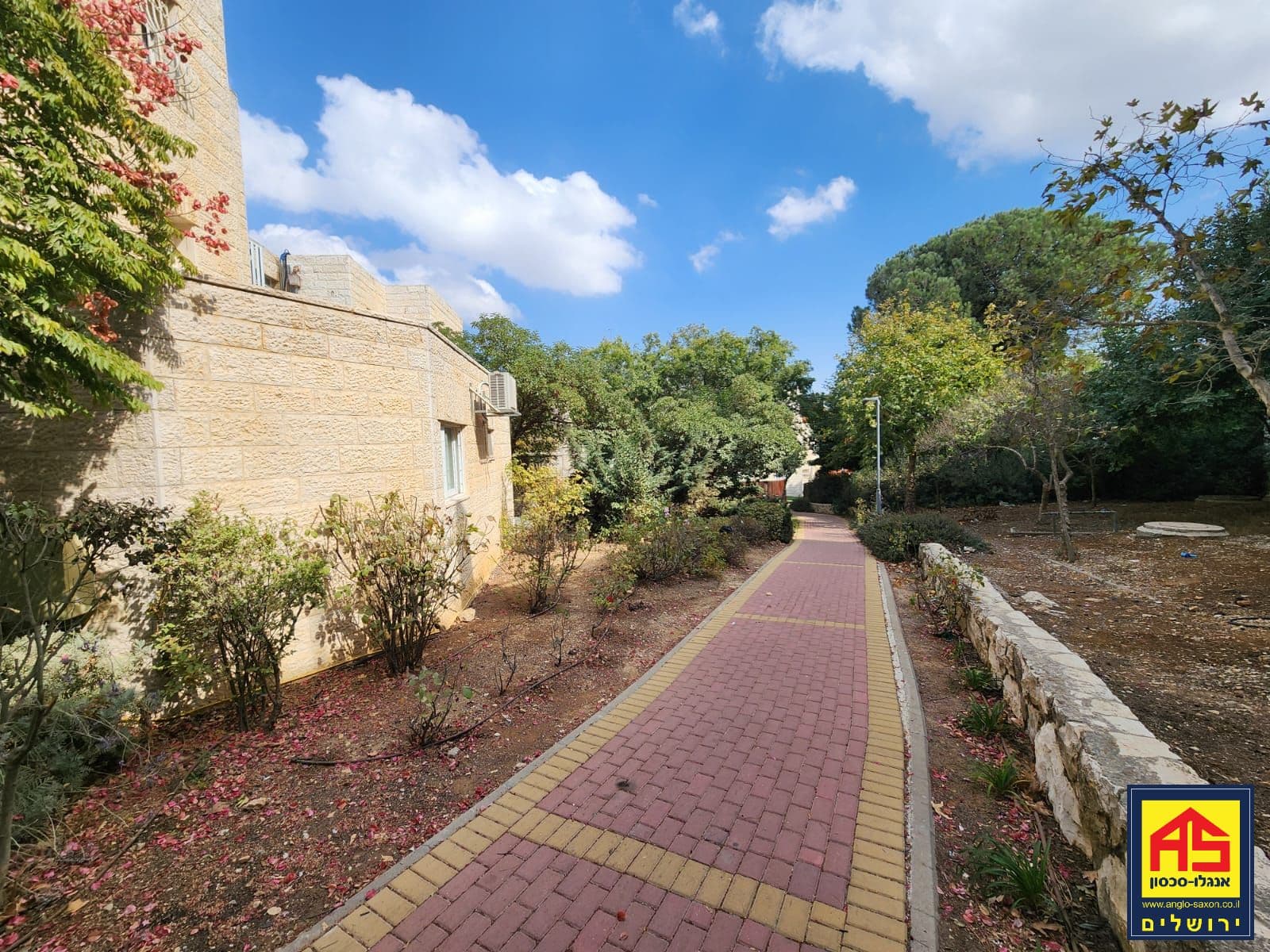 דירת גן 5.5 חדרים, אלון שבות