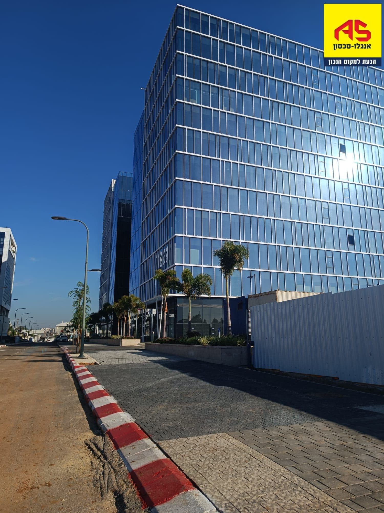 אולם/הול 167 מ״ר, תמונה 2