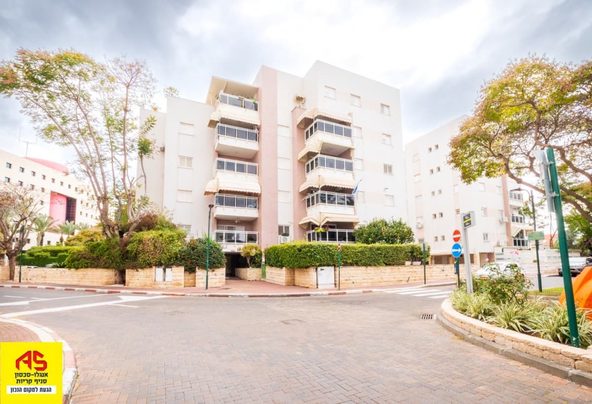 דירה 5.5 חדרים, לח"י 1, הפרפר, קריית ביאליק