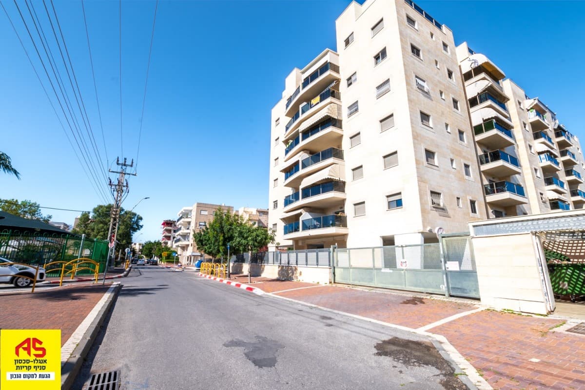 דירה 4 חדרים, ברק 44, מוצקין הוותיקה, קרית מוצקין