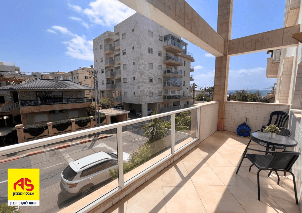 דירה 4 חדרים, תמונה 1