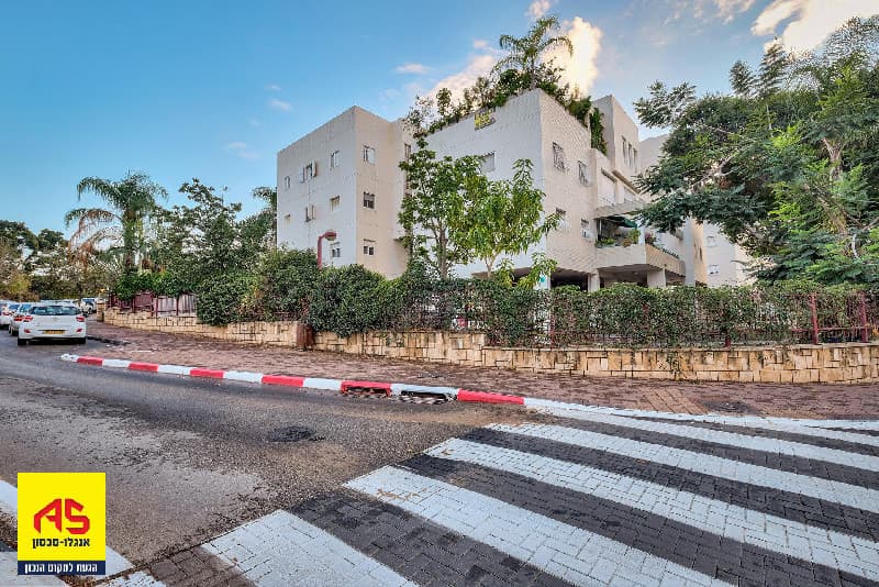 פנטהאוז 5 חדרים, תמונה 4