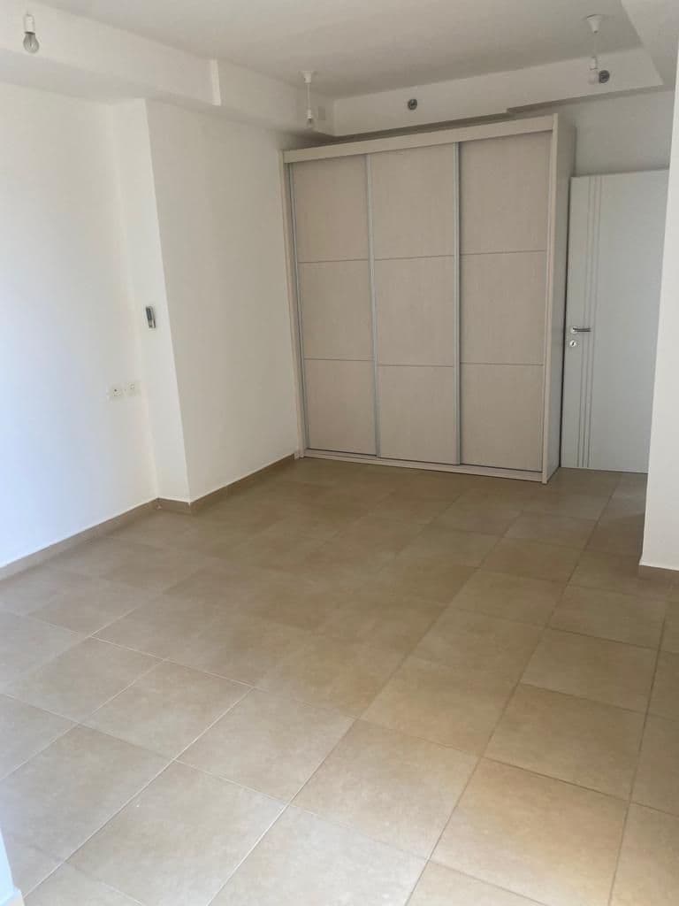 דירה 5.5 חדרים, תמונה 5