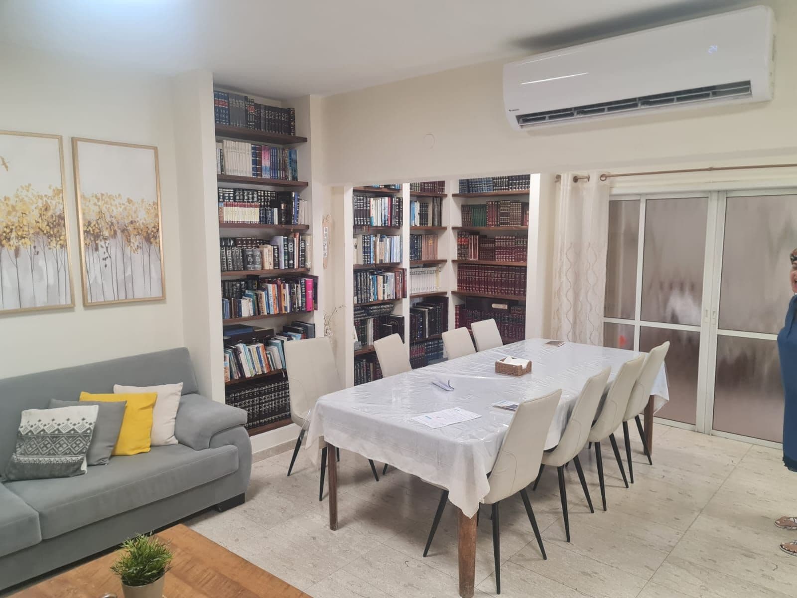 בית 6 חדרים, תמונה 2