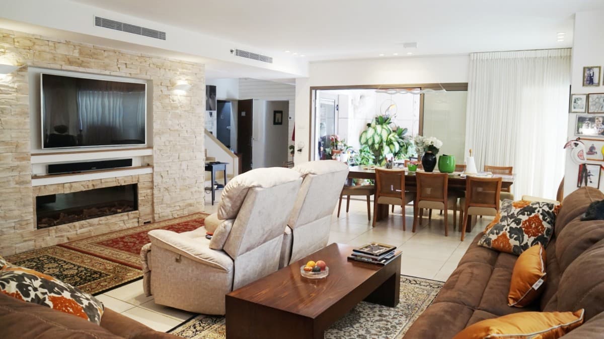 פנטהאוז 5.5 חדרים, תמונה 2