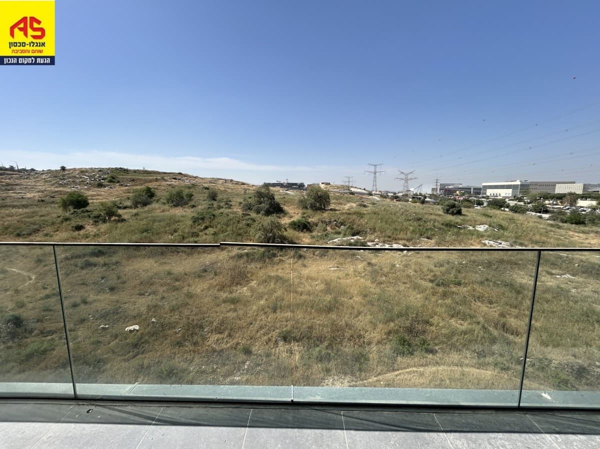 משרד 23 מ״ר, תמונה 3