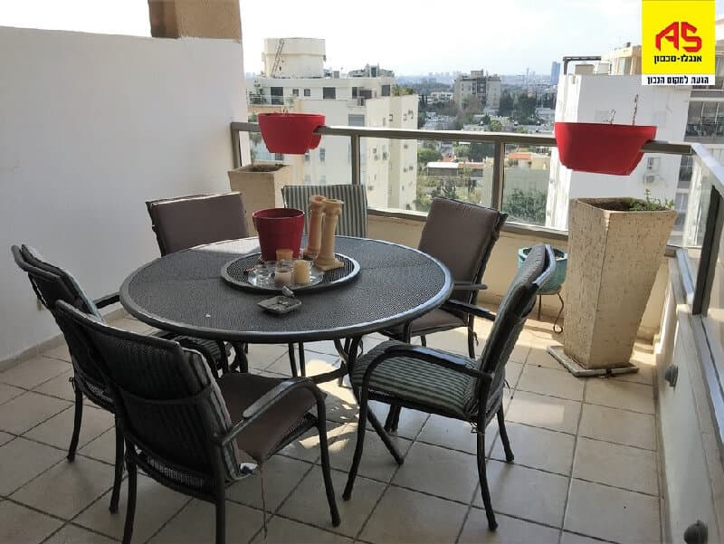 דירה 5 חדרים, מרדכי, הדר, רמת השרון