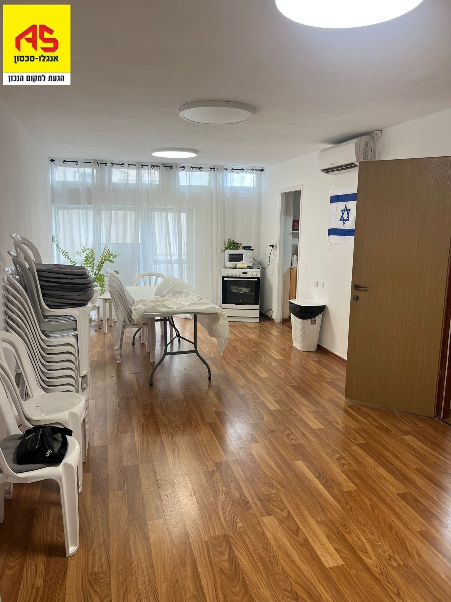 משרד 48 מ״ר, תמונה 3