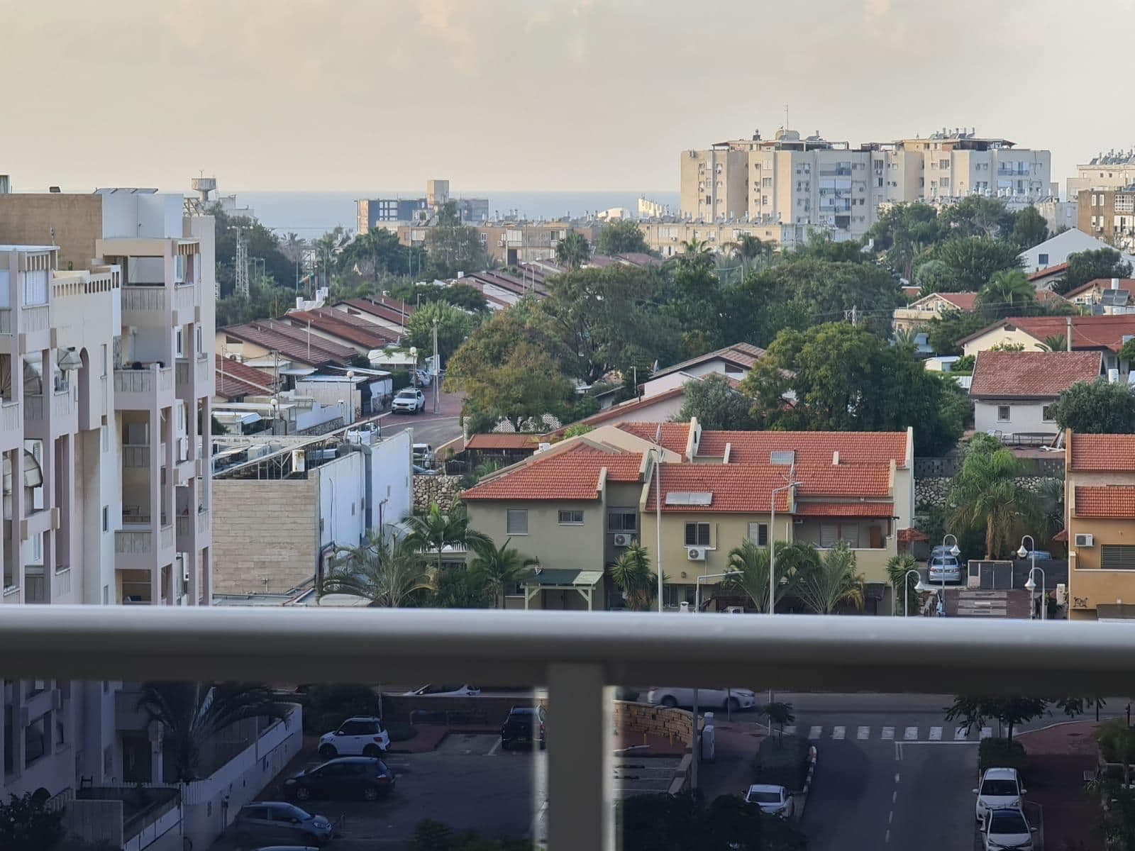 דירה 4 חדרים, תמונה 2