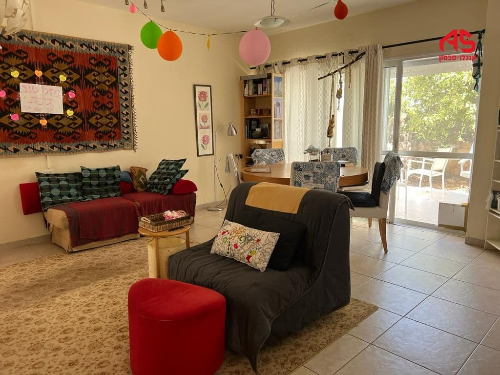 קוטג' 5.5 חדרים, תמונה 2
