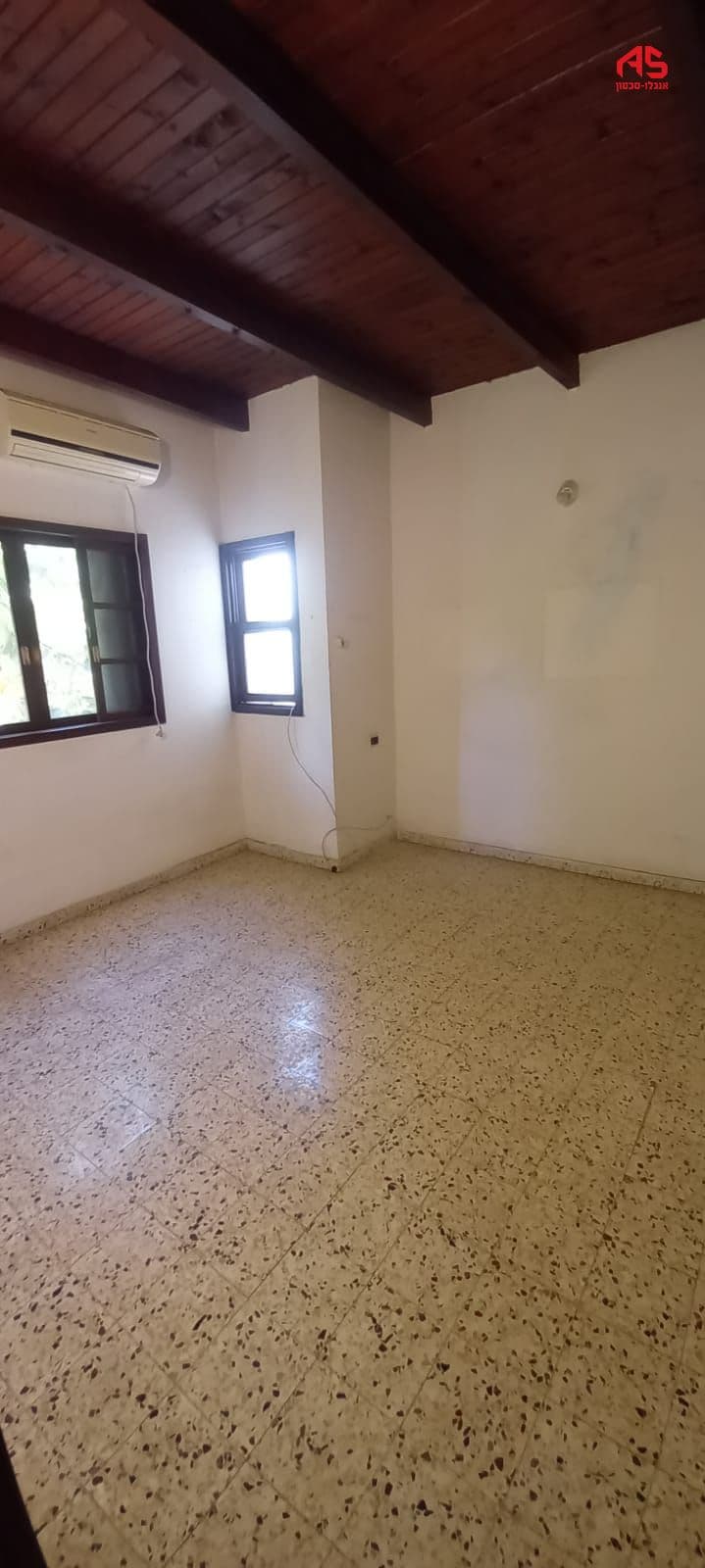 קוטג' 6 חדרים, תמונה 2