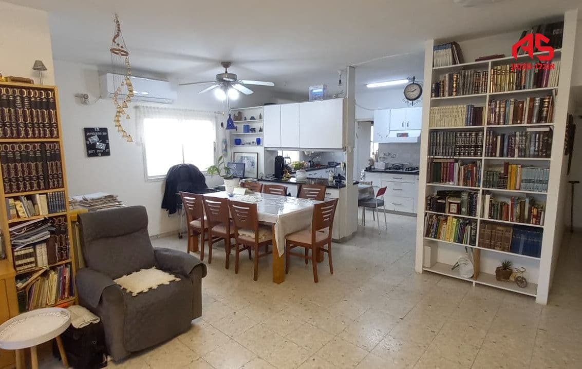 דירה 6 חדרים, תמונה 2