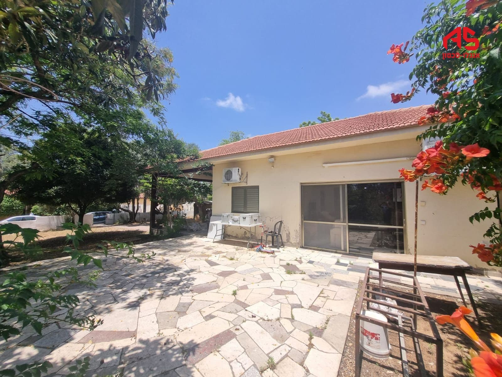 בית 5 חדרים, תמונה 2