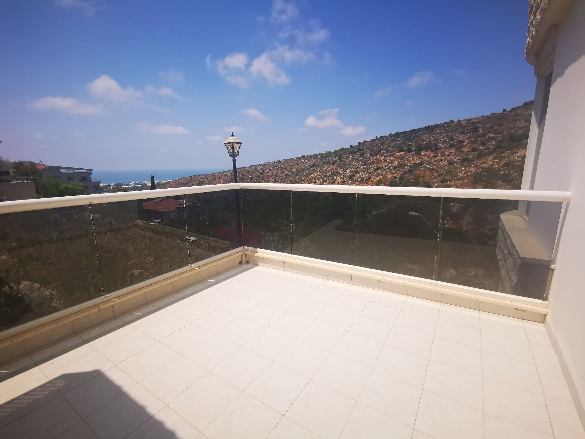 דירה 6 חדרים, תמונה 4