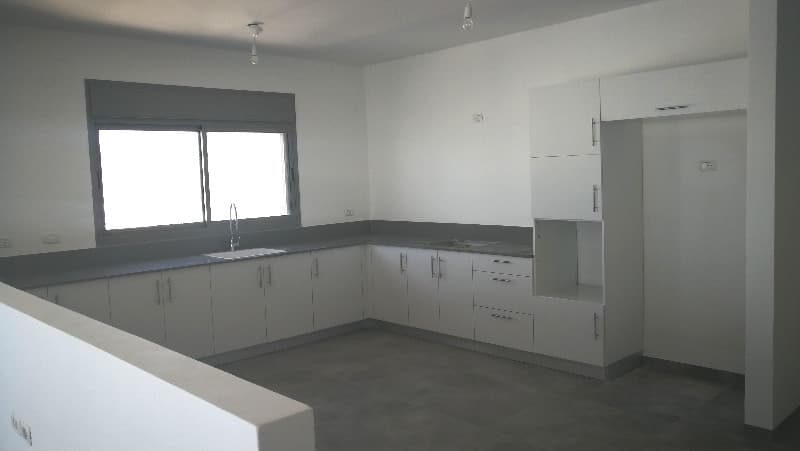 דירה 4 חדרים, תמונה 3