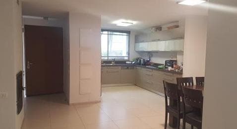 דו משפחתי 5 חדרים, תמונה 2