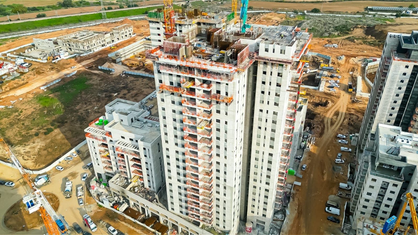 פנטהאוז 6 חדרים, תמונה 2