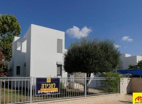 וילה 5.5 חדרים, השמינית 4, גן שלמה, פרדס חנה כרכור
