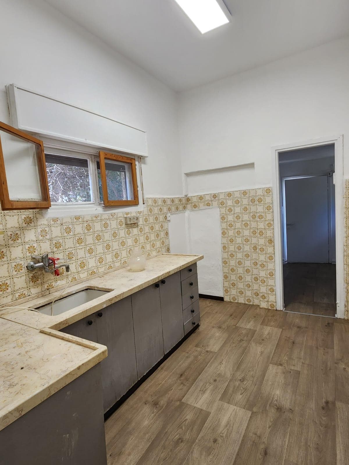 בית 3.5 חדרים, תמונה 3