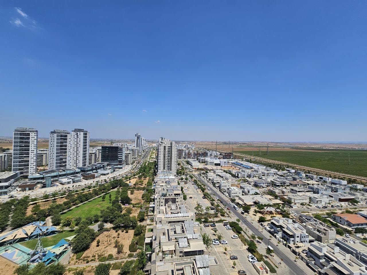 פנטהאוז 4 חדרים, תמונה 3