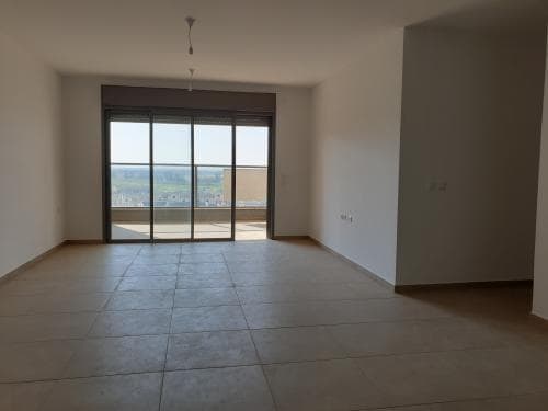 דירה 4 חדרים, תמונה 2