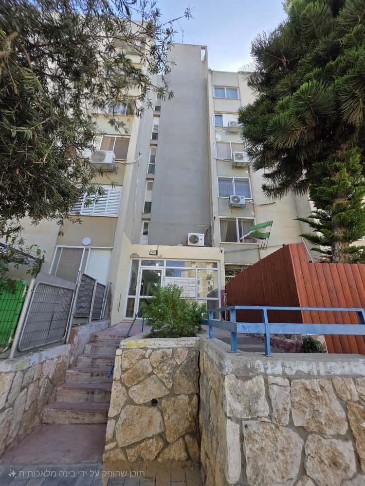 דירה 4 חדרים, שד' גת, שאר העיר, קרית גת