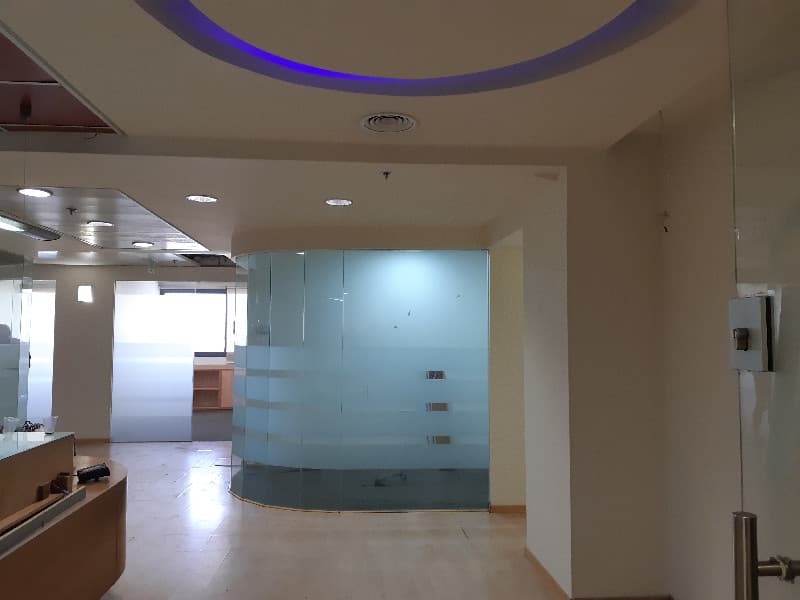 משרד 312 מ״ר, תמונה 2