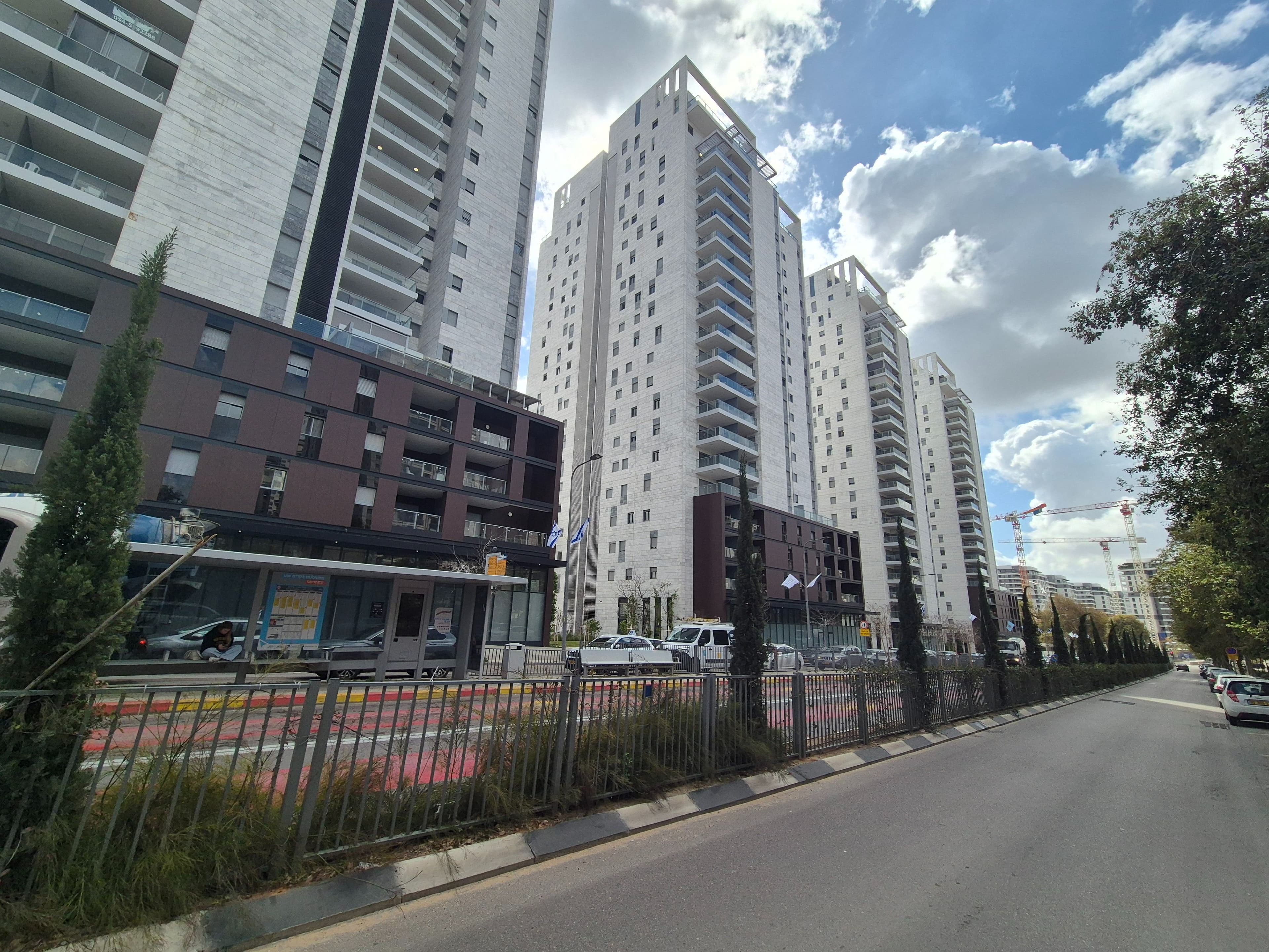 חנות 90 מ״ר, תמונה 2