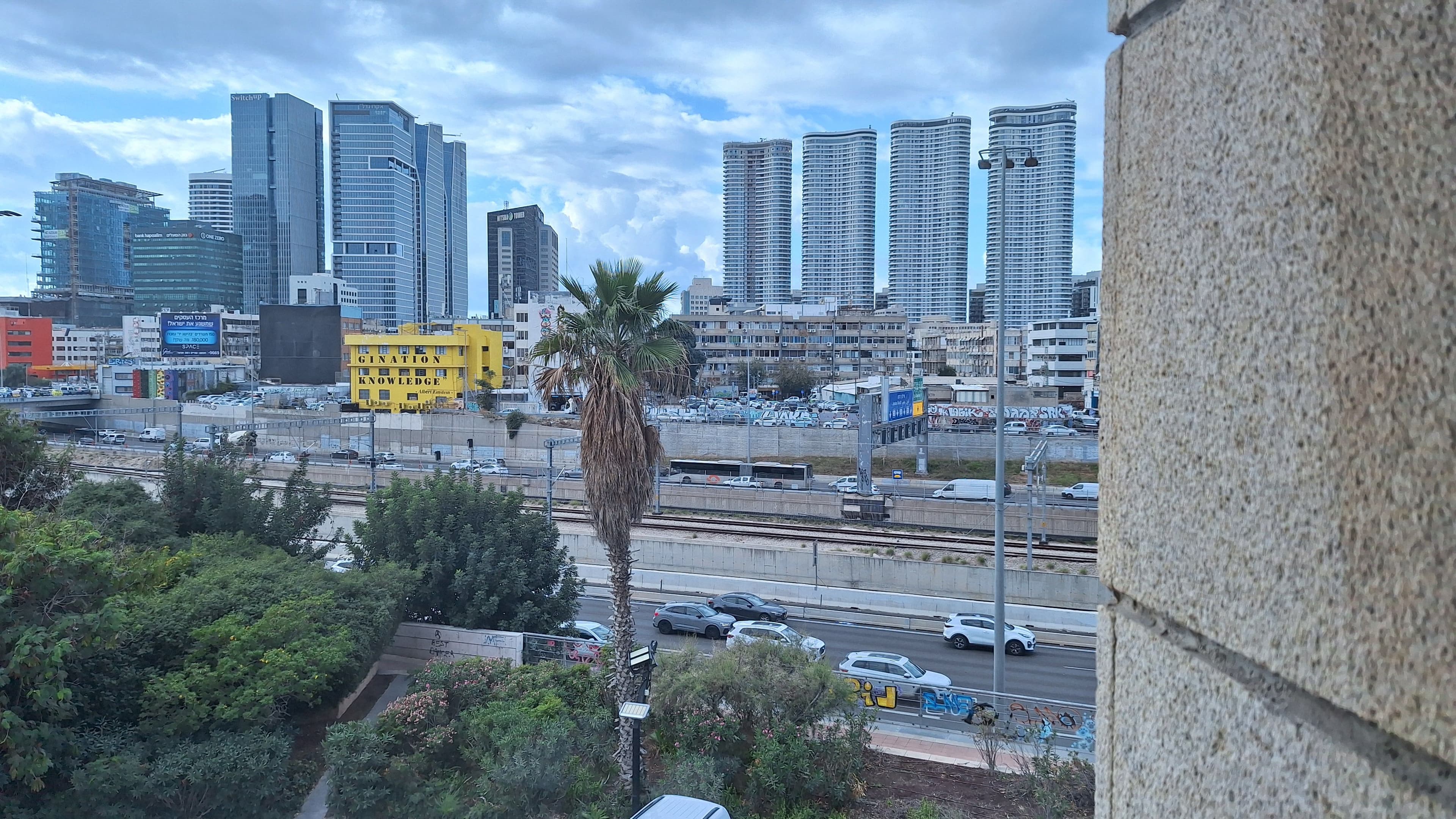 משרד 112 מ״ר, יגאל אלון, תל אביב יפו