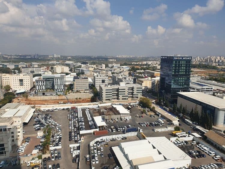 משרד 1067 מ״ר, תמונה 2